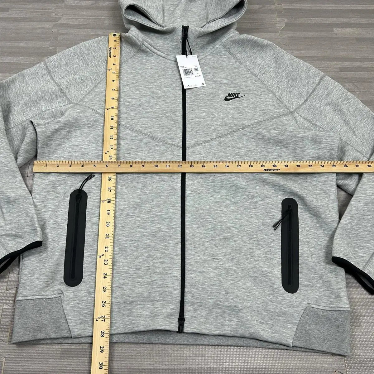 Nike clothing - Gray 1