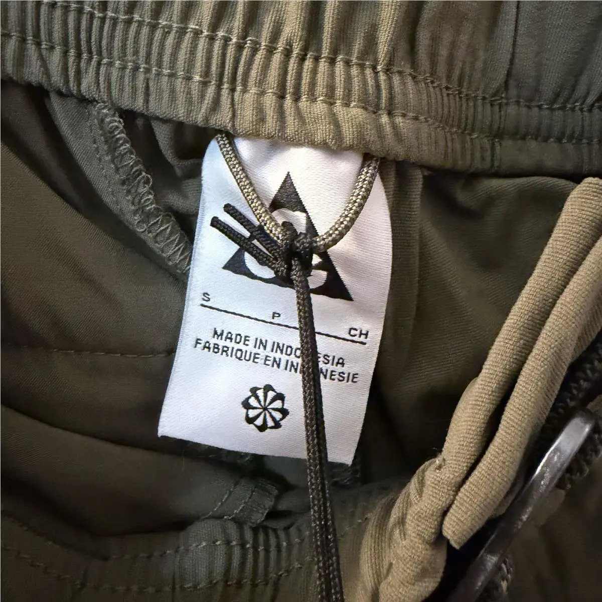 Nike clothing - Nike ACG Repel - ACG Repel - FN2450-222 - Green (UPC: 0198481987719) 7