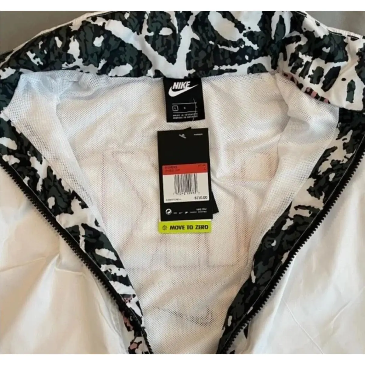 Nike clothing - Nike - White (UPC: 195242299630) 3