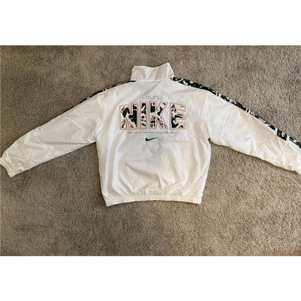 Nike clothing - Nike - White (UPC: 195242299630) 6