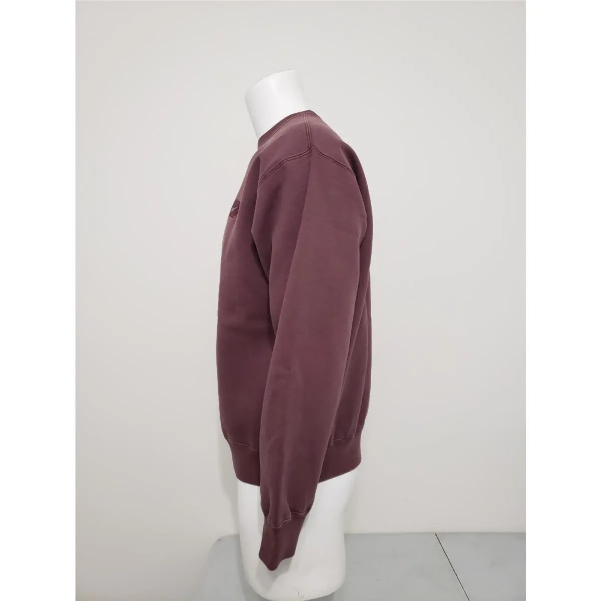 Nike clothing - Red (UPC: 197859194285) 3