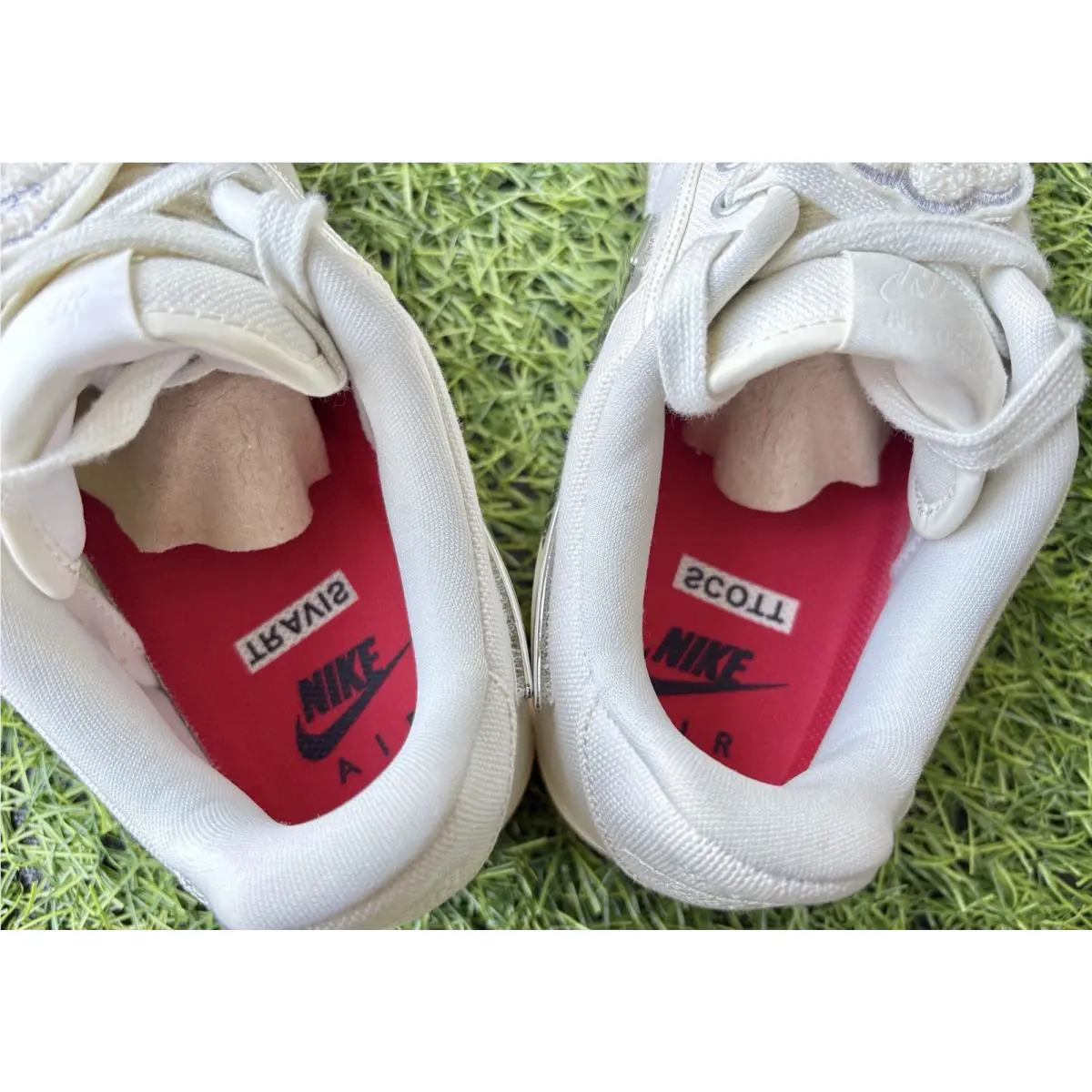 Nike shoes - Travis Scott - Travis Scott - AQ4211-101 - White 3