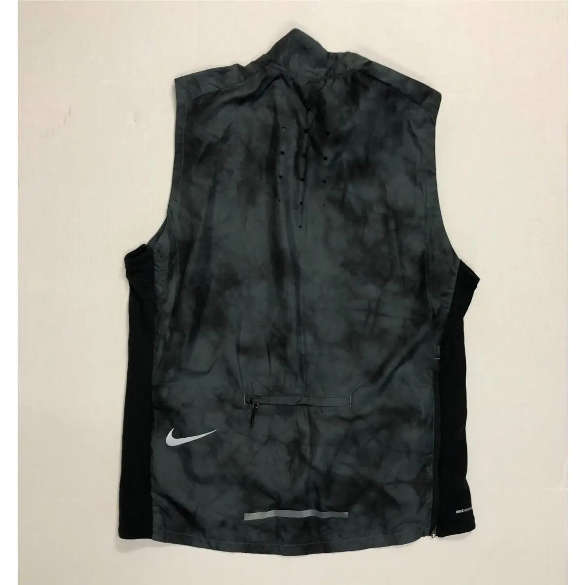 Nike clothing - Nike AeroLoft - AeroLoft - BV5699021 - Black (UPC: 193146087544) 3