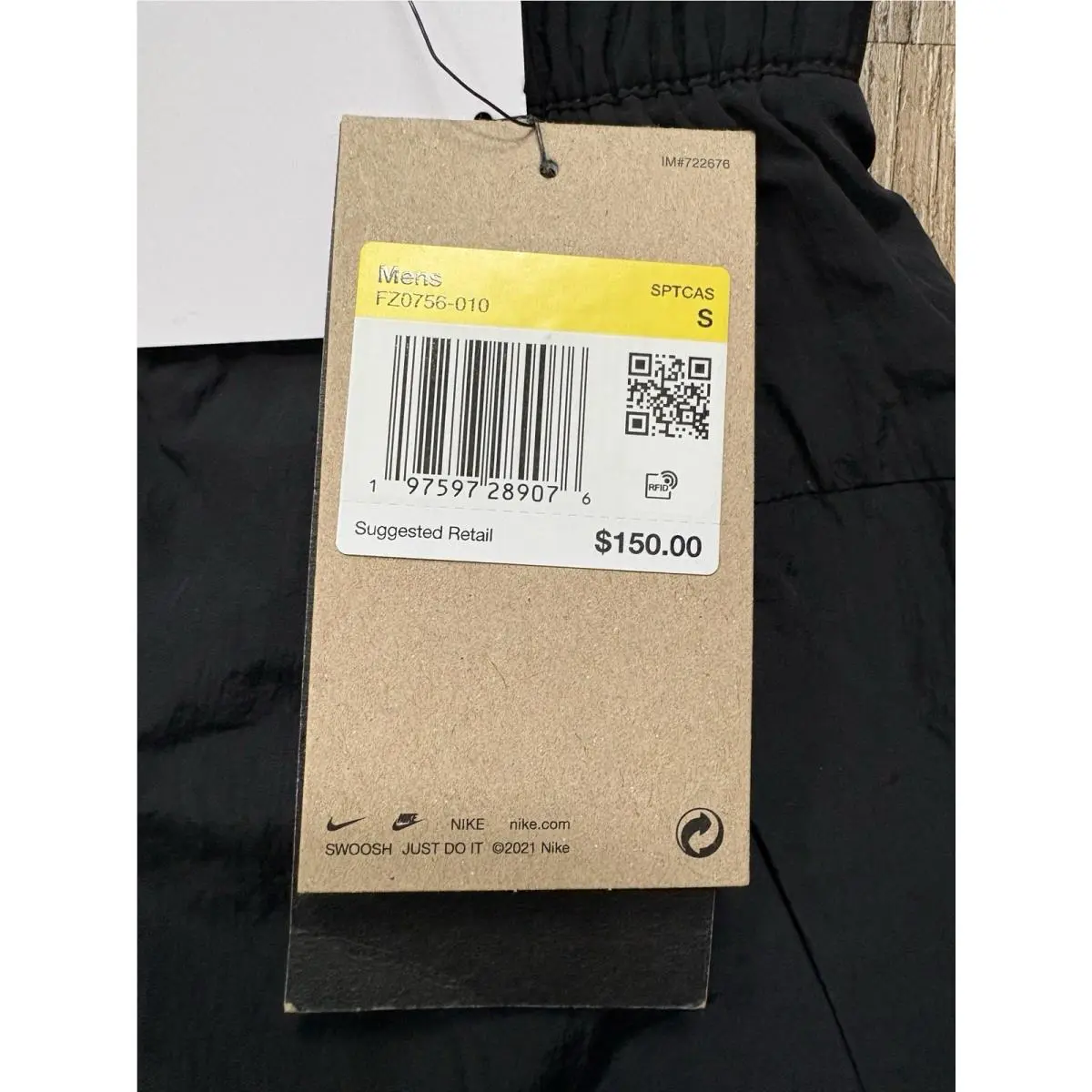 Nike clothing - Nike Tech Woven Cargo Pants - FZ0756-010 - Black (UPC: 0197597264530) 2