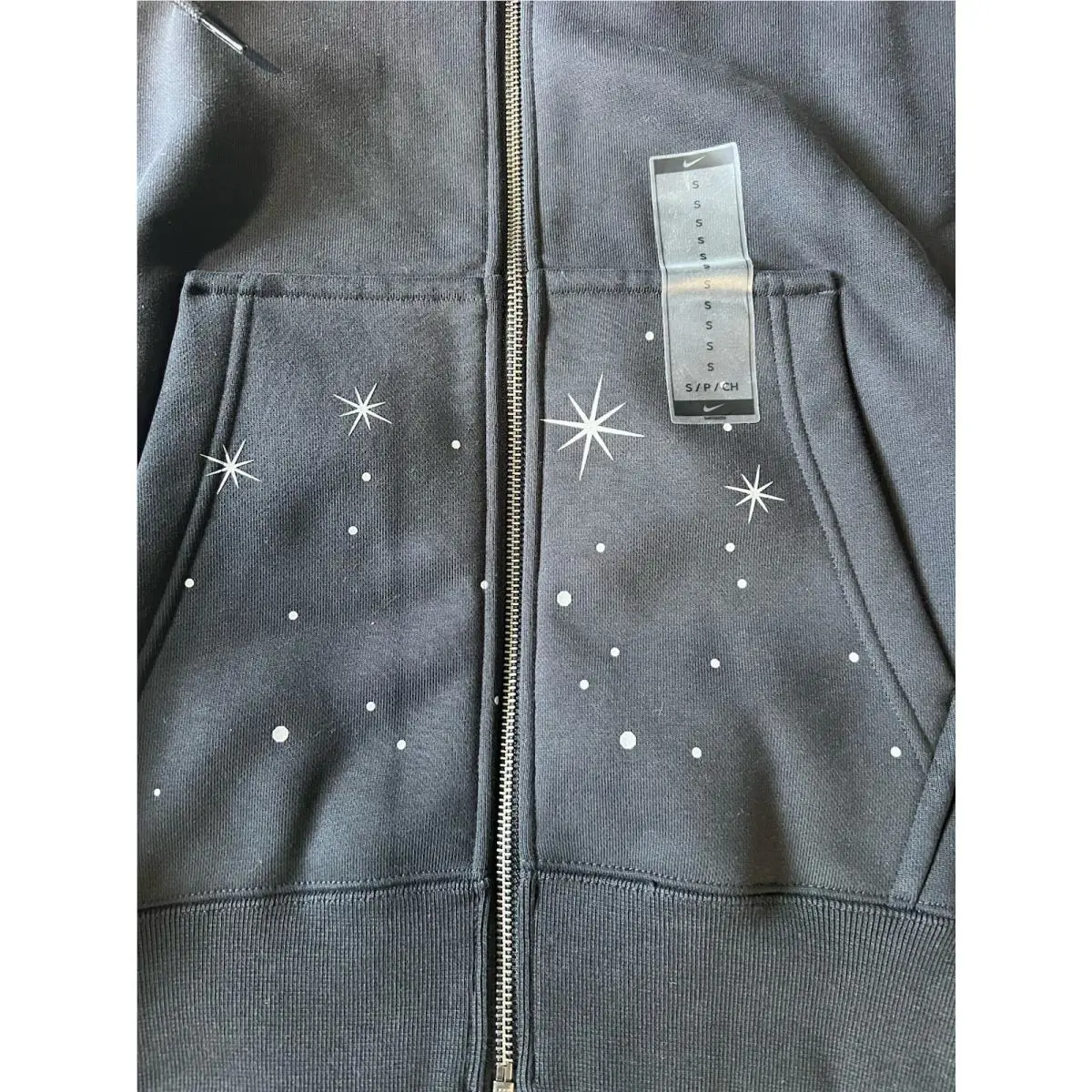 Nike clothing - Black (UPC: 0196976339777) 4