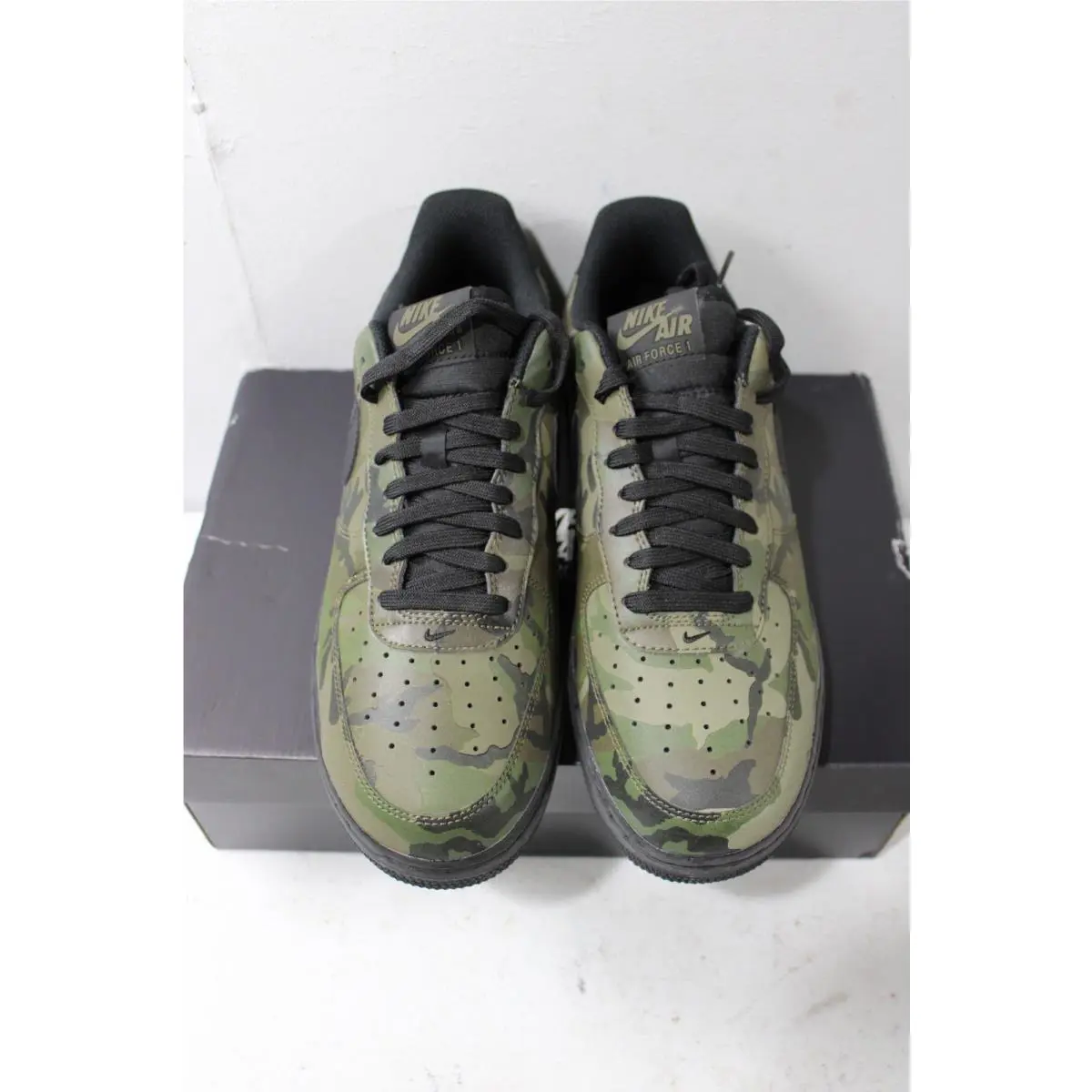 Nike shoes - Nike Air Force 1 `07 LV8 - 718152-203 - Green (UPC: 091201537525) 1