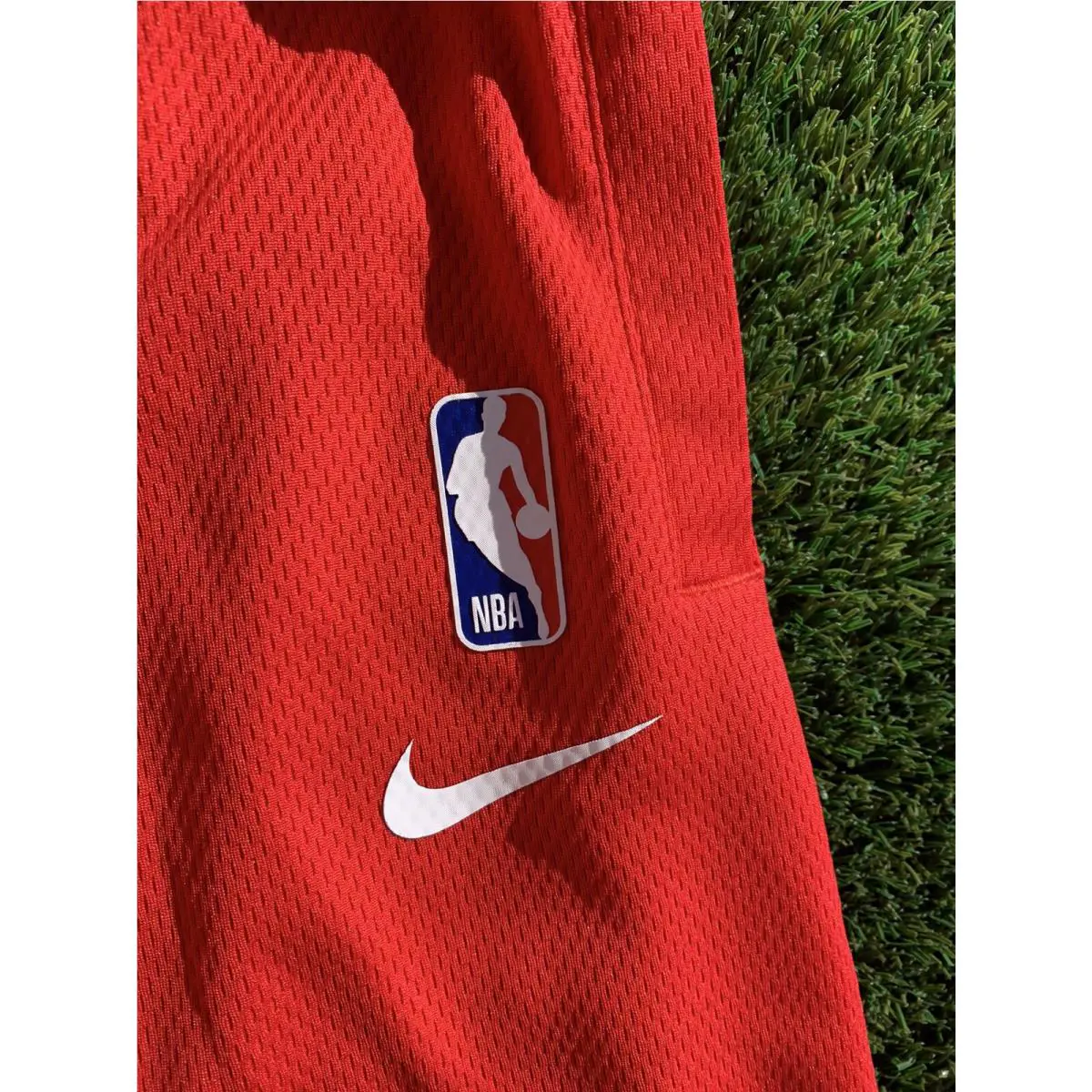 Nike clothing - Red (UPC: 0193148507194) 1