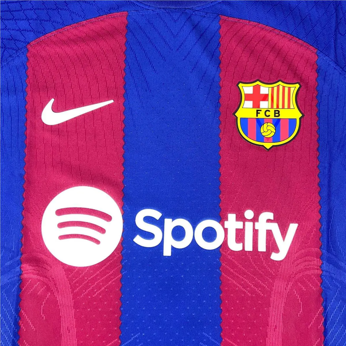 Nike clothing - Nike Dri-Fit - Red 3