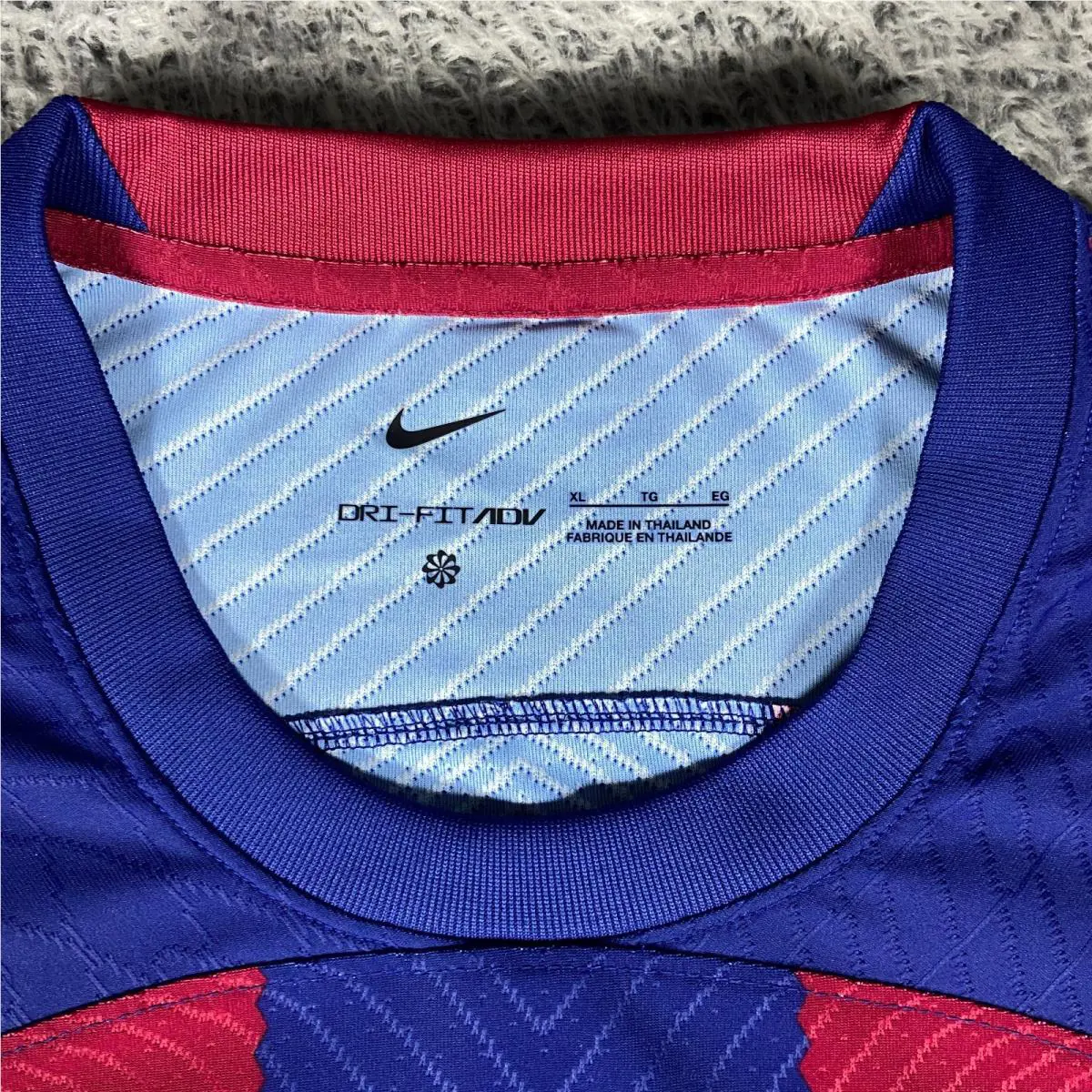 Nike clothing - Nike Dri-Fit - Red 4