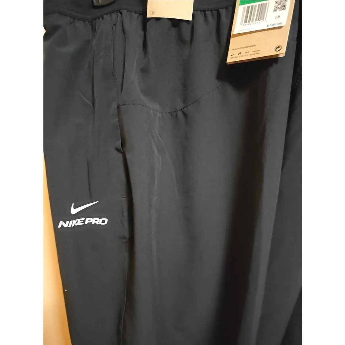 Nike clothing - nike training - training - hv424-010 - Black (UPC: 198482324216) 0