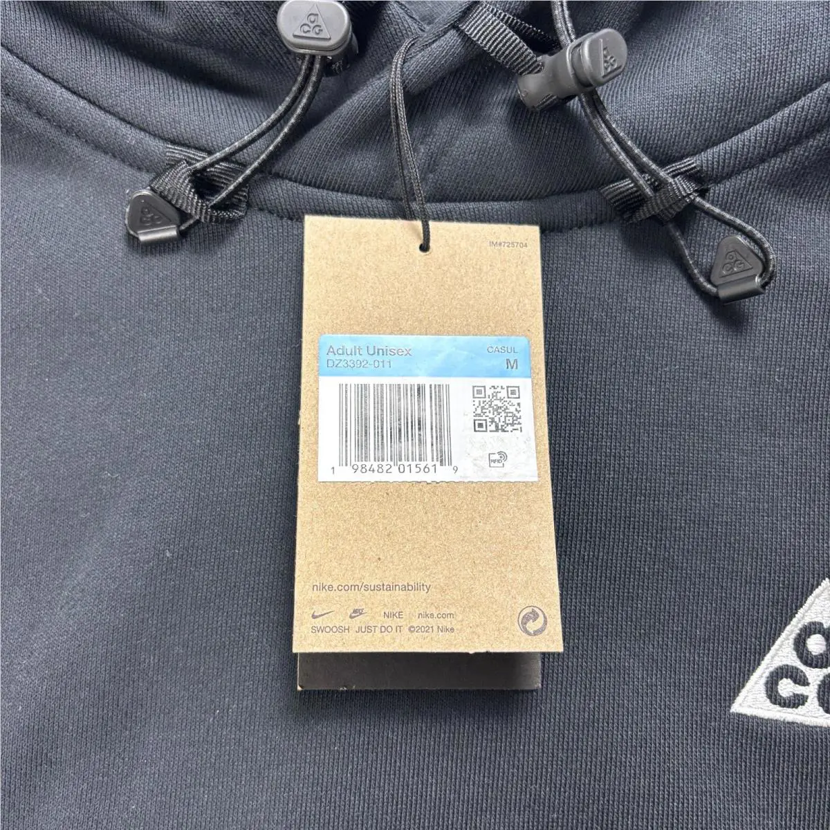 Nike clothing - Black (UPC: 198482015619) 1
