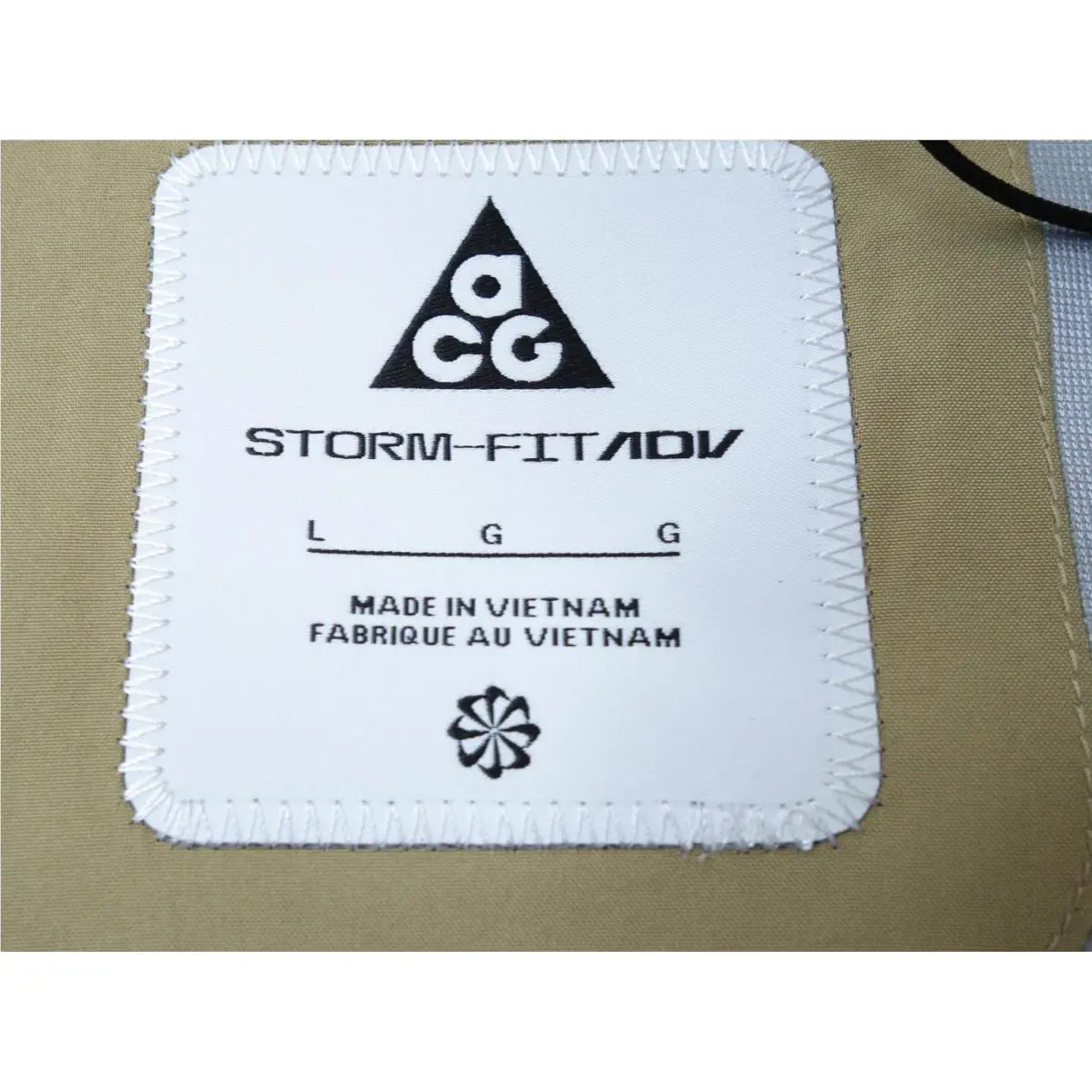 Nike clothing - Nike ACG Misery Ridge - ACG Misery Ridge - Beige 9