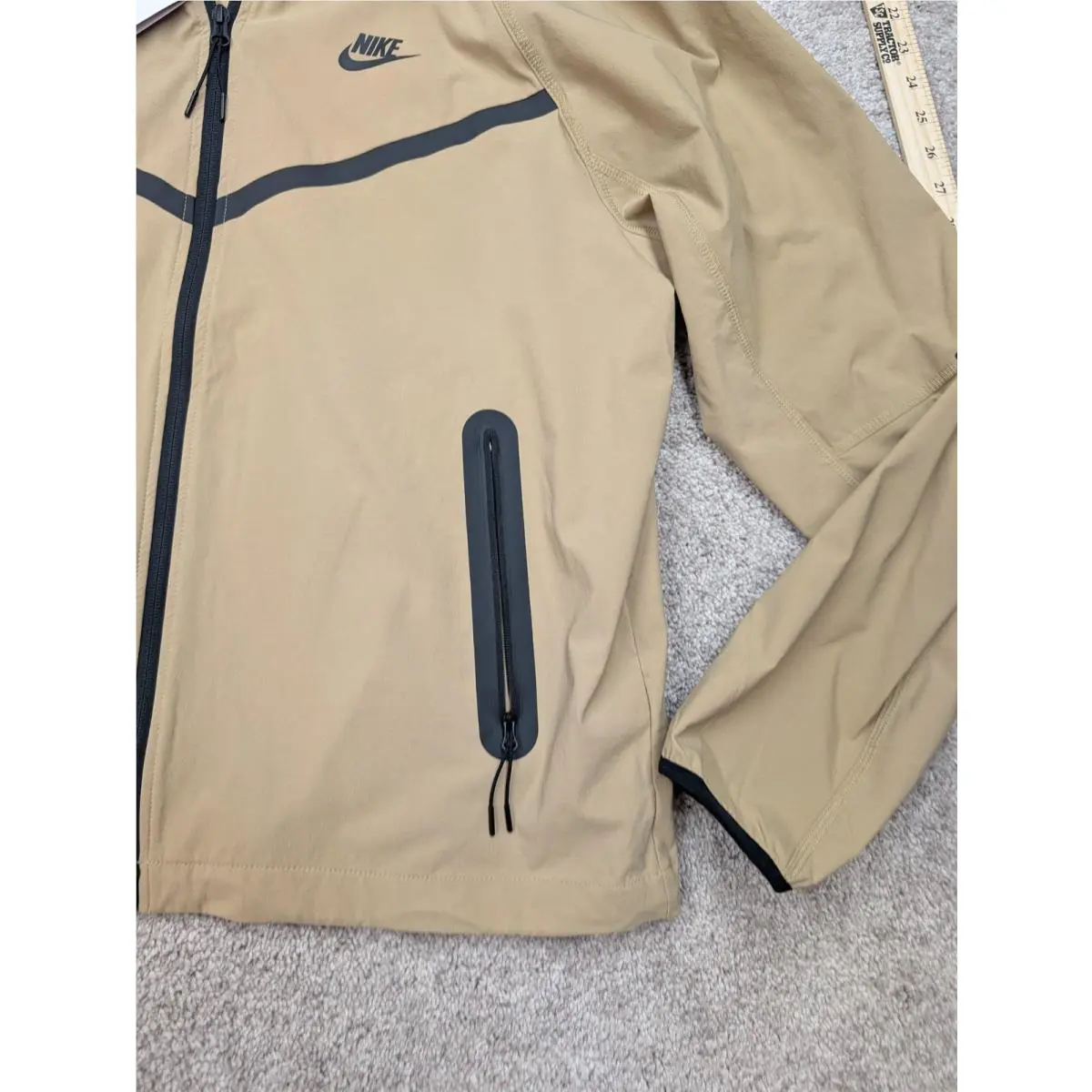 Nike clothing - Nike HM7151-297 - Beige 0