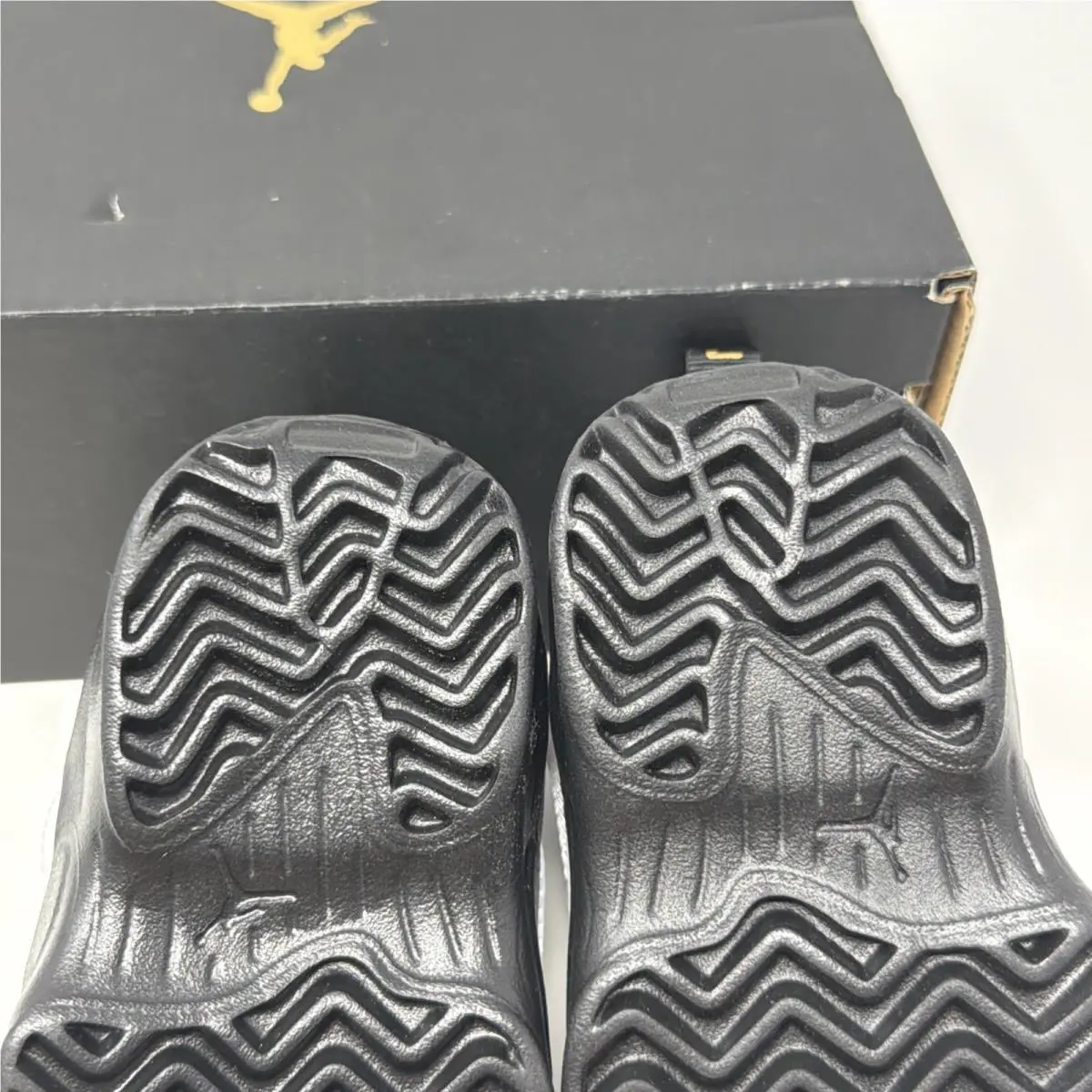 Nike shoes - Jordan Max Aura 6 - Max Aura - FQ8296 101 - White (UPC: 0197597039657) 19