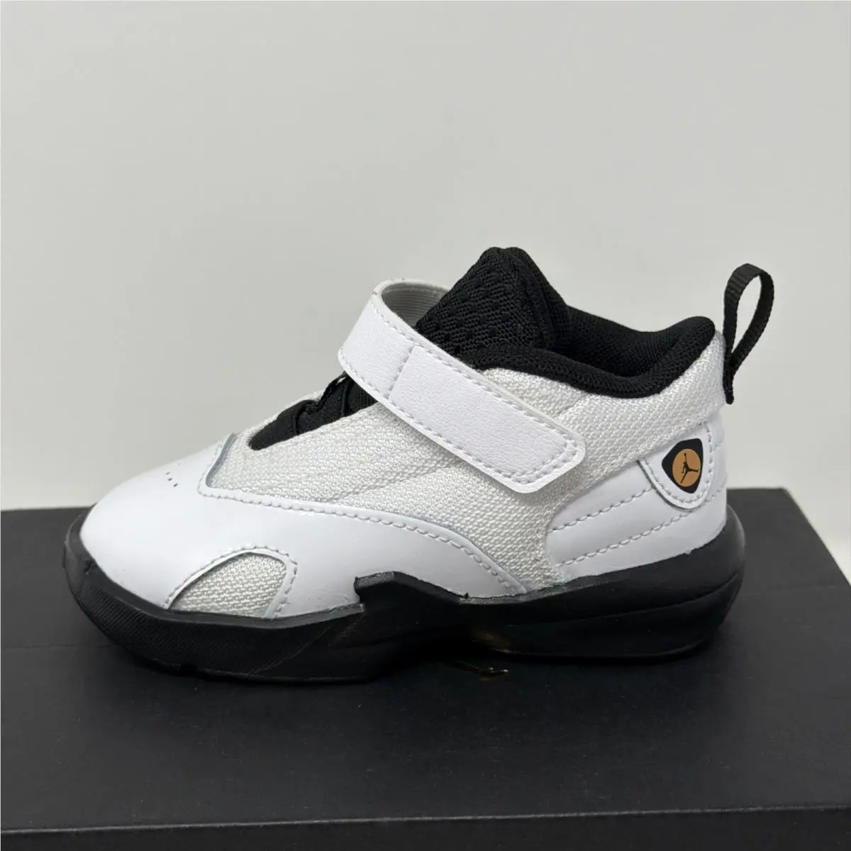 Nike shoes - Jordan Max Aura 6 - Max Aura - FQ8296 101 - White (UPC: 0197597039657) 0