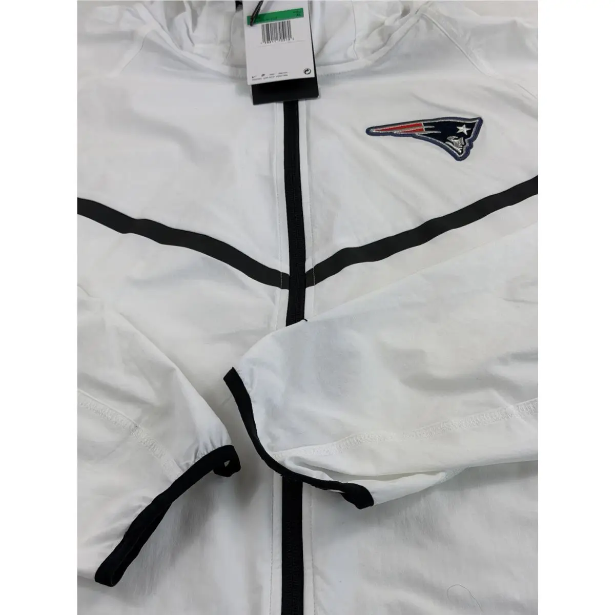 Nike clothing - White 1