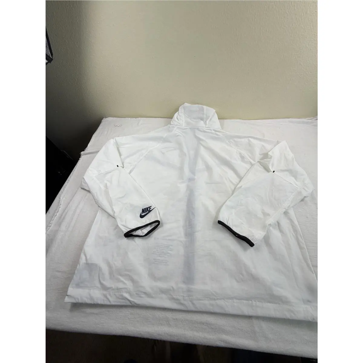 Nike clothing - White 9