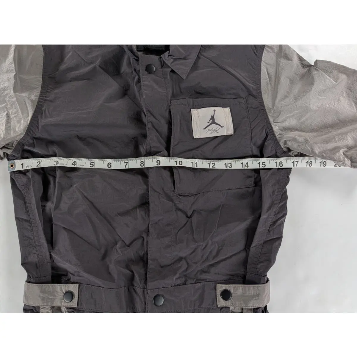 Nike clothing - Gray (UPC: 195239804854) 8