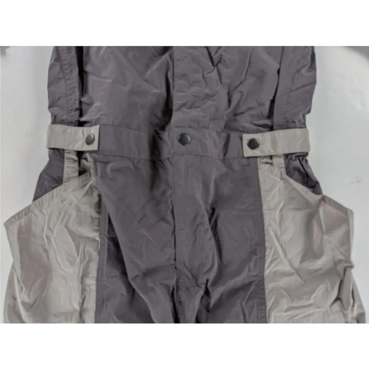 Nike clothing - Gray (UPC: 195239804854) 1