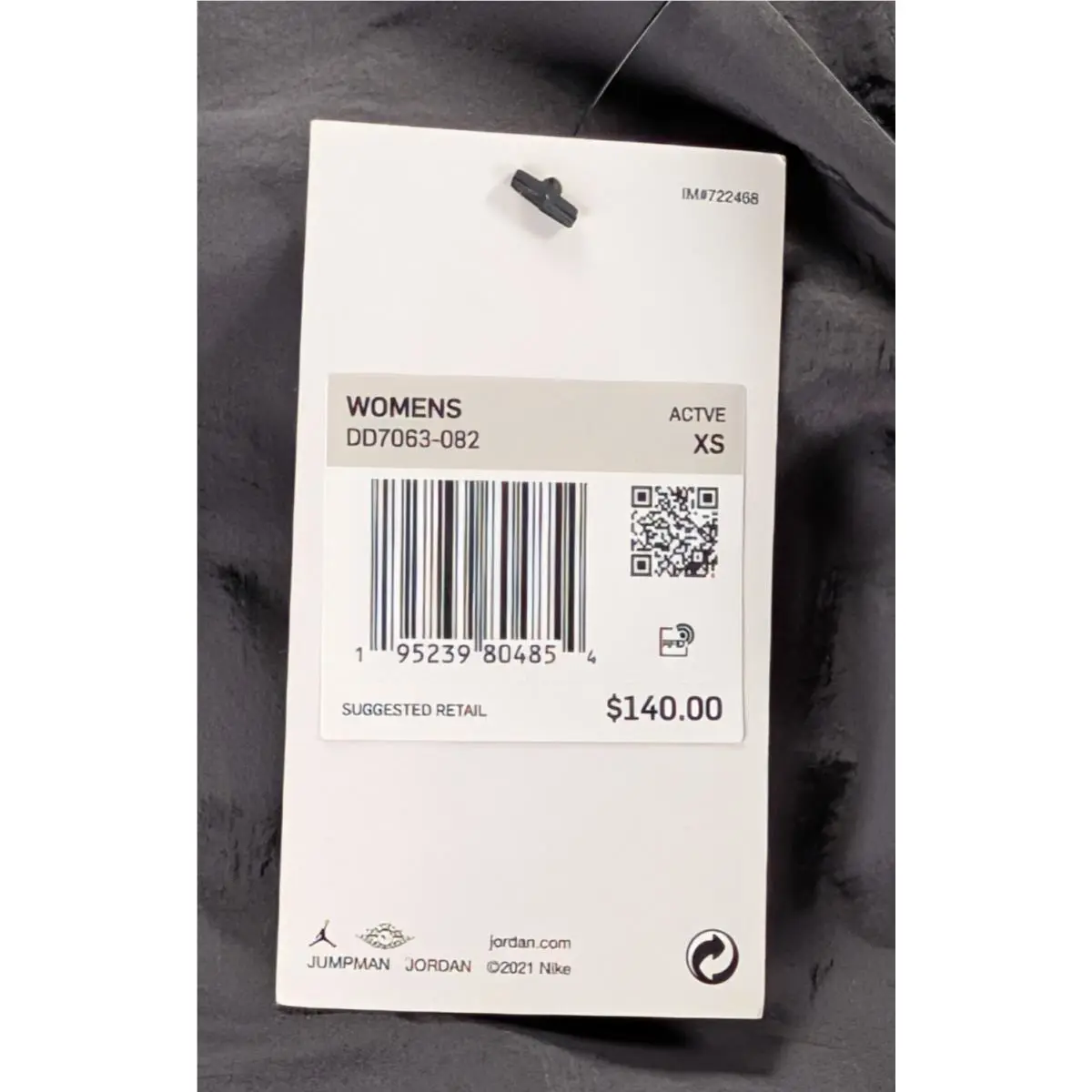 Nike clothing - Gray (UPC: 195239804854) 4
