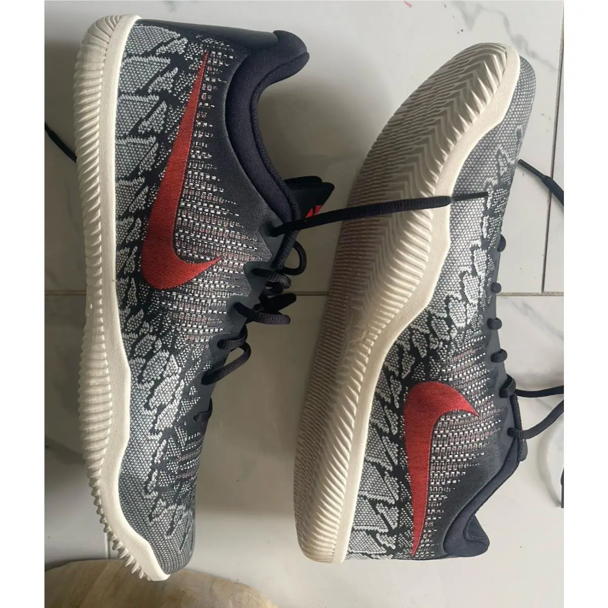 Nike shoes - Nike Mamba Rage - Mamba Rage - 908972-060 - Black, Manufacturer: Black/Sail-Bright Crimson 5