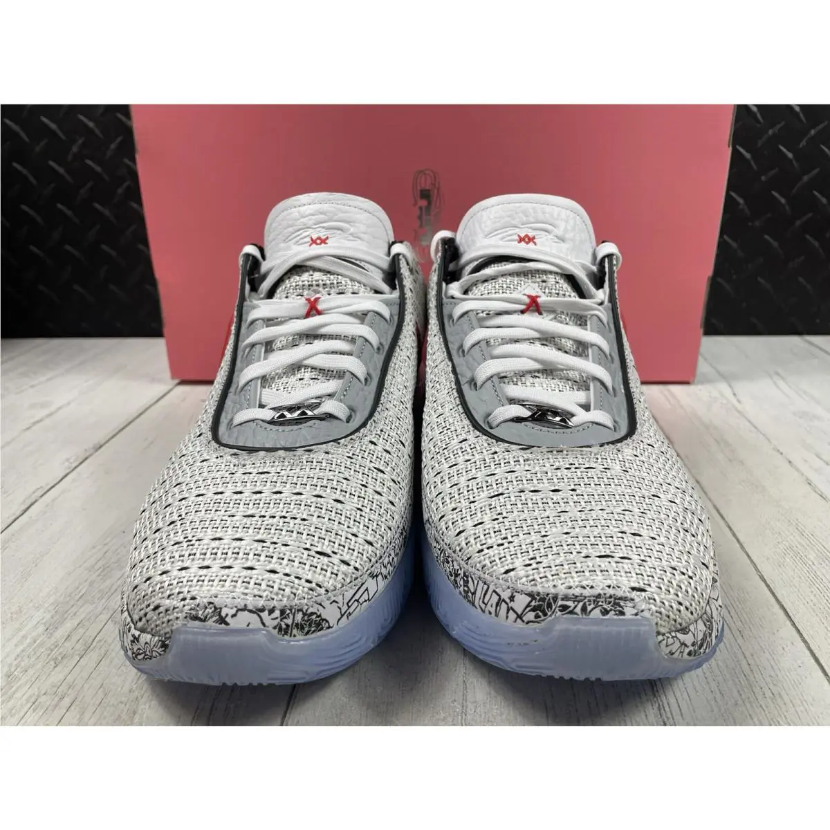 Nike shoes - Lebron XX - Lebron - Dj5422100 - White (UPC: 0196152641465) 2