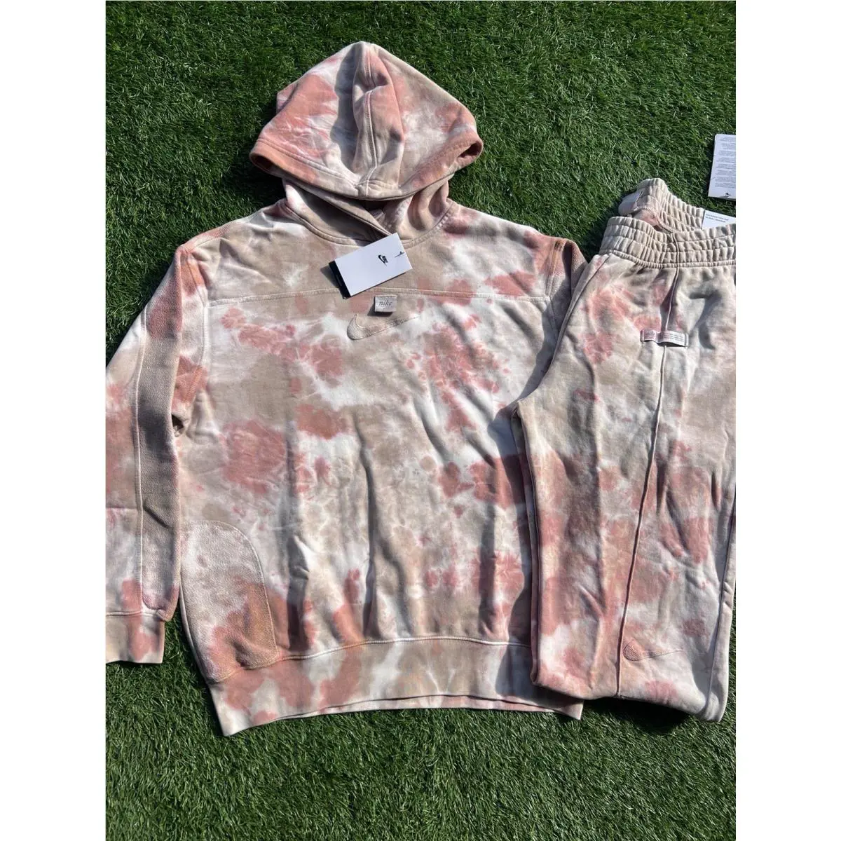 Nike clothing - DO6213-825 - DO6213-825 - Color Burnt Sunrise | Rattan | Hemp 16