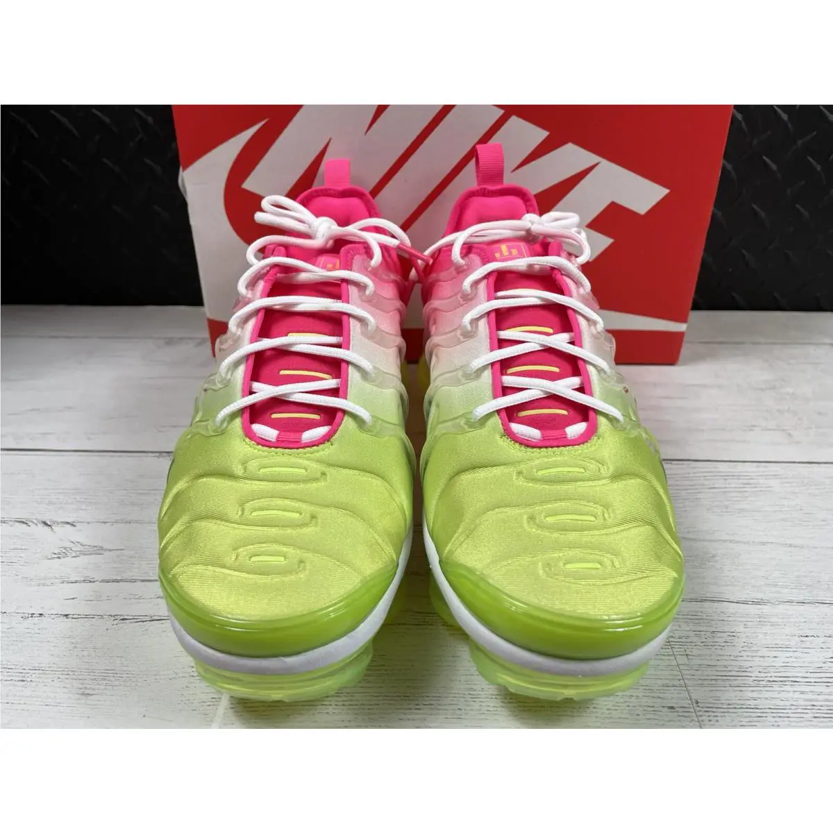 Nike shoes - Nike Air Vapormax Plus - Air Vapormax Plus - DC 2045 900 - Multicolor (UPC: 0194499768715) 2