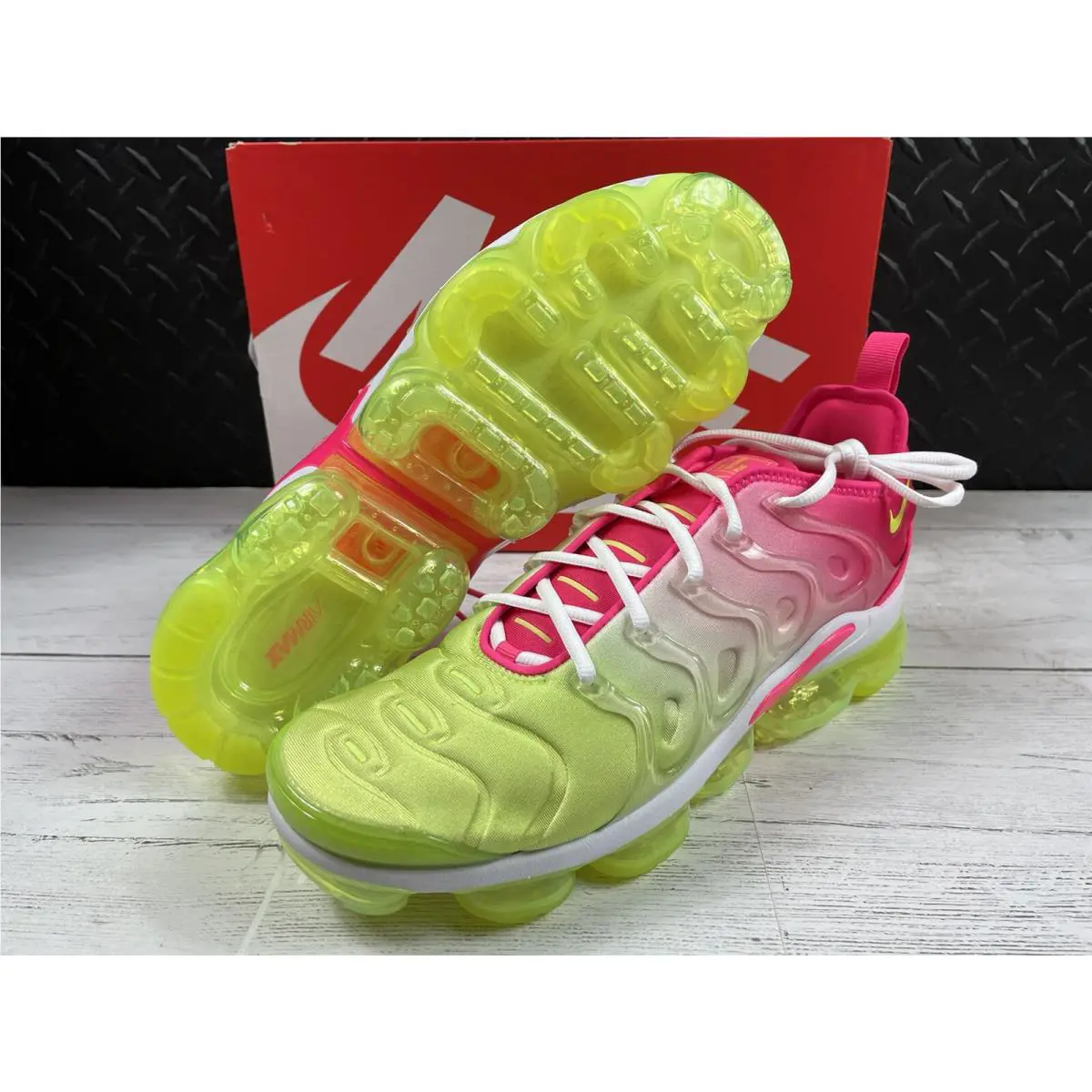 Nike shoes - Nike Air Vapormax Plus - Air Vapormax Plus - DC 2045 900 - Multicolor (UPC: 0194499768715) 3
