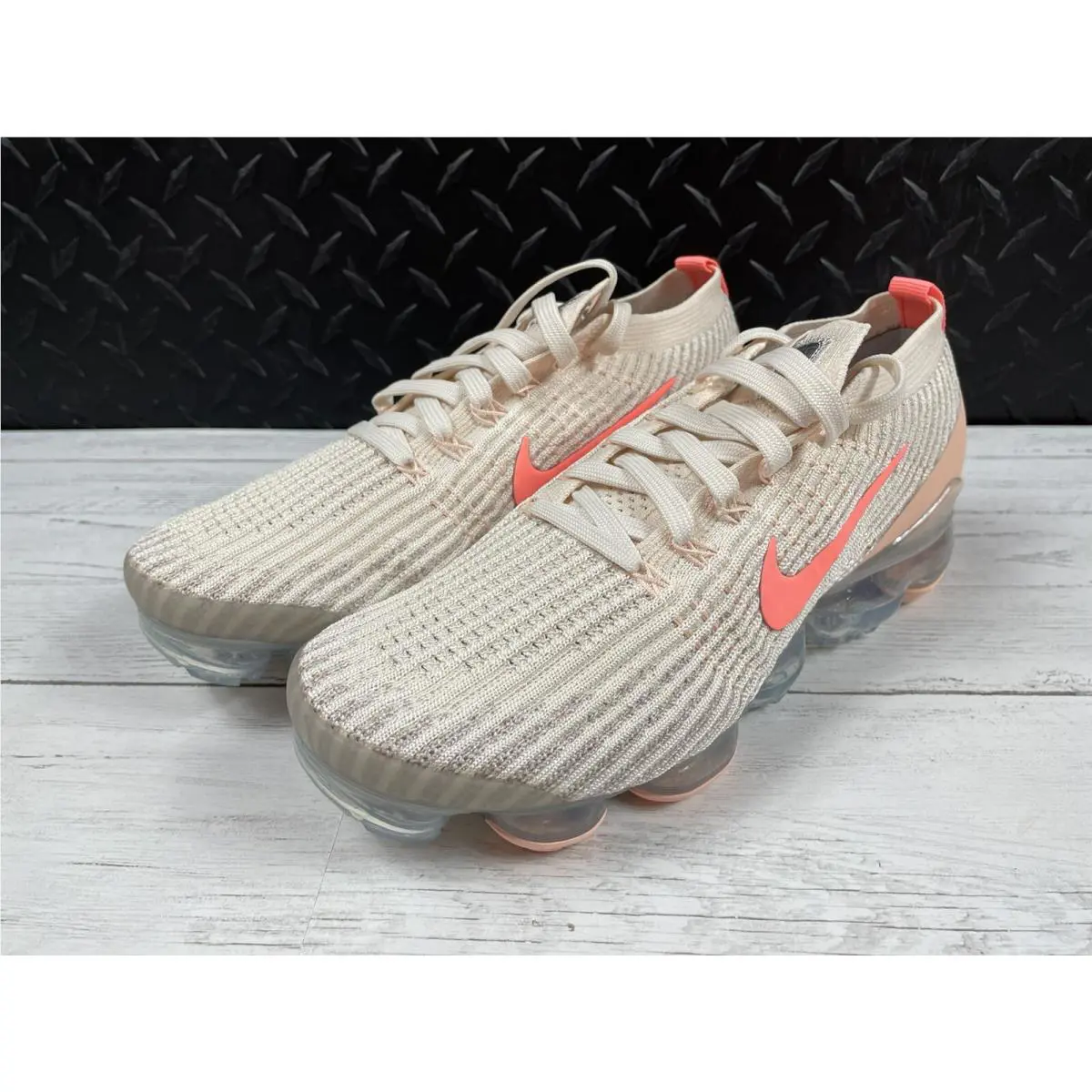 Nike shoes - Nike Air Vapormax Flyknit 3 - CT1274-200 - Light Cream, Manufacturer: Light Cream/Atomic Pink (UPC: 00193659409888) 3
