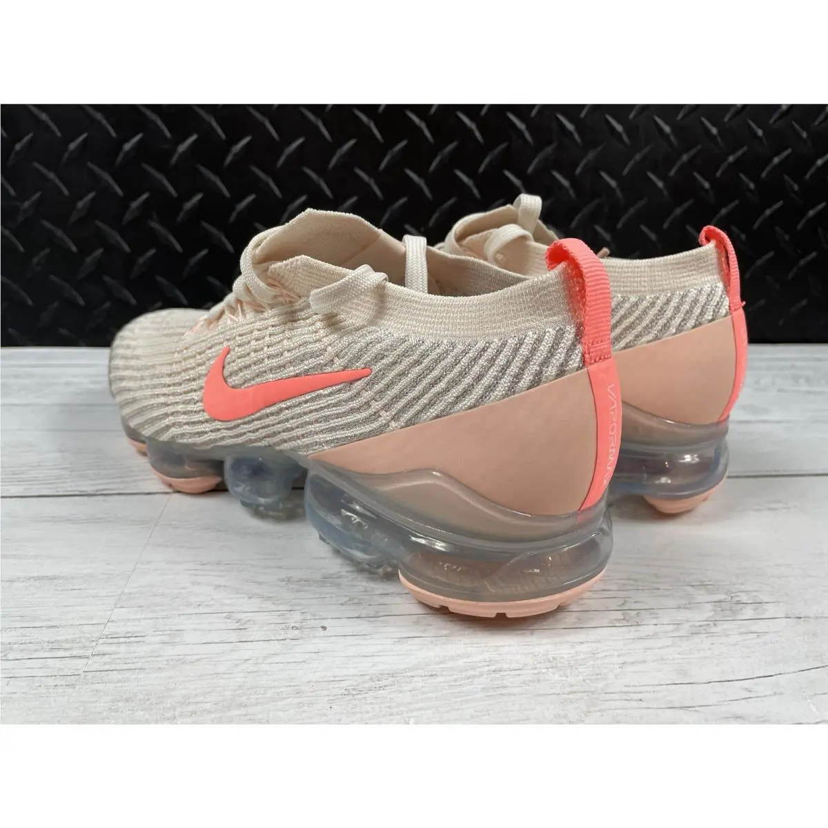 Nike shoes - Nike Air Vapormax Flyknit 3 - CT1274-200 - Light Cream, Manufacturer: Light Cream/Atomic Pink (UPC: 00193659409888) 6