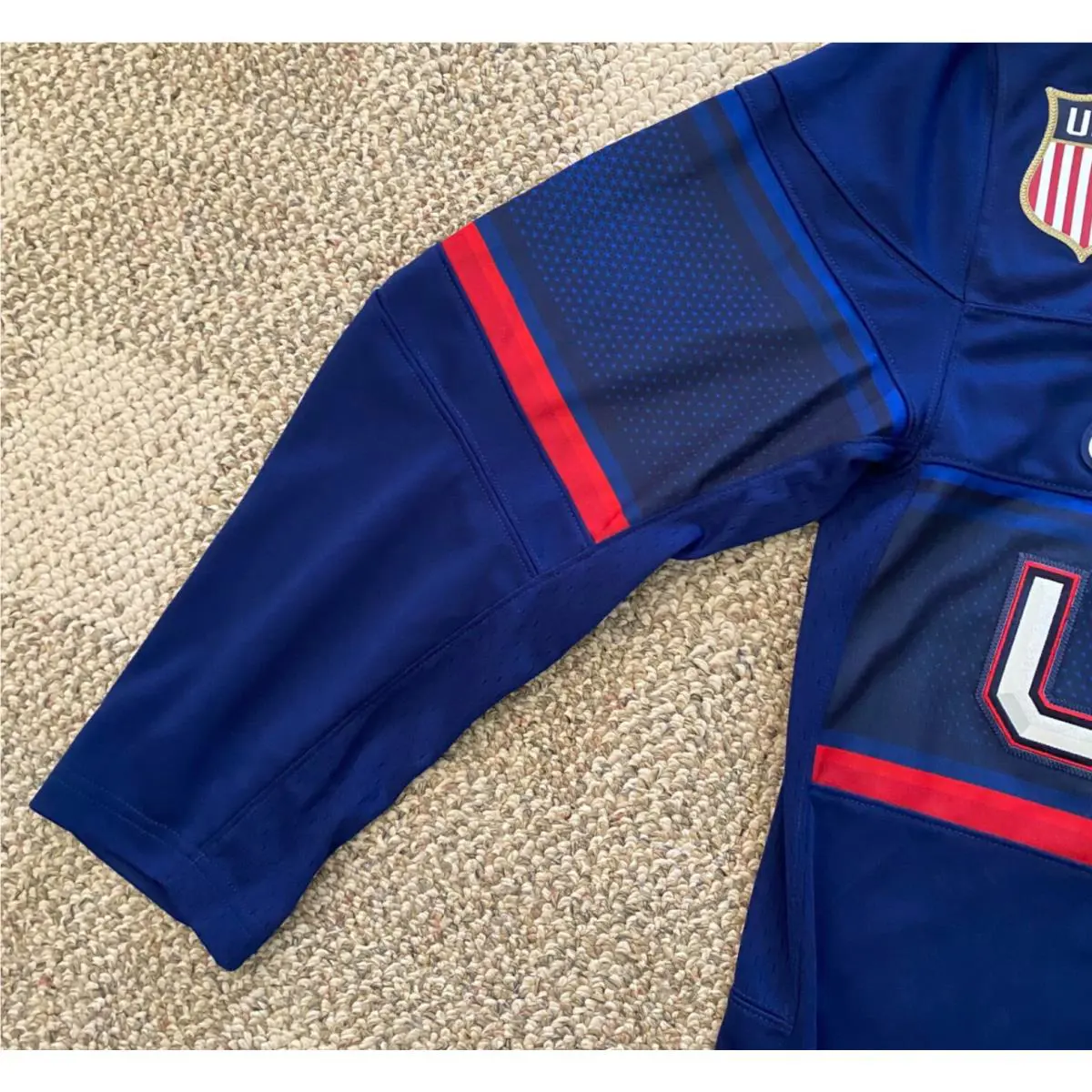 Nike clothing - Blue (UPC: 194305660745) 1