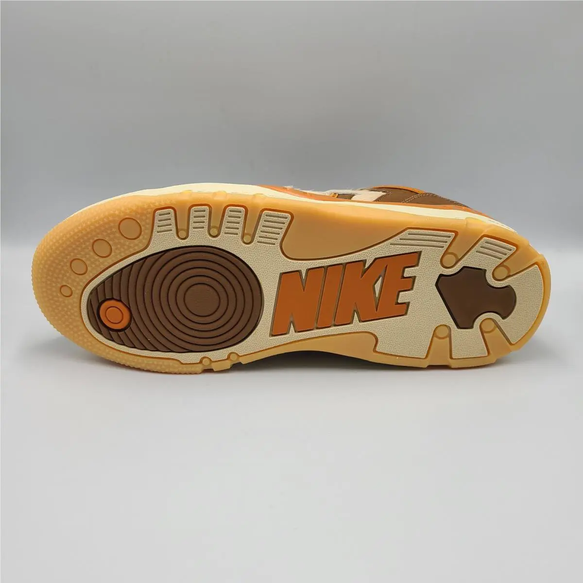 Nike shoes - NA - HQ0260 200 - British Tan/Fossil 1