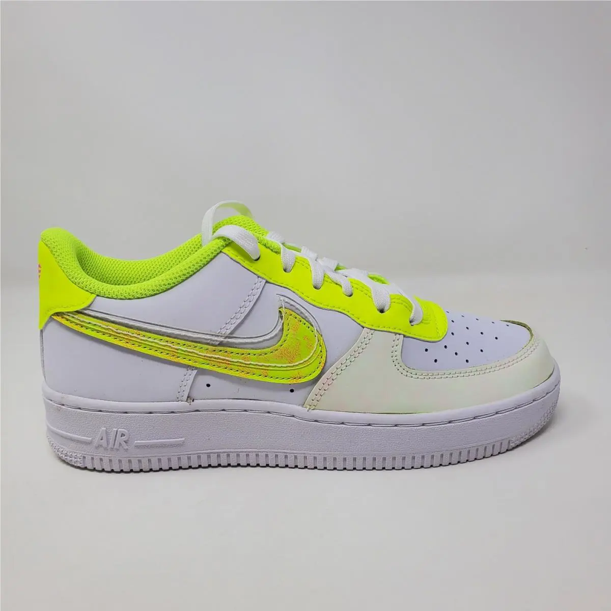 Nike shoes - Nike Air Force 1 Low LV8 GS - White 2