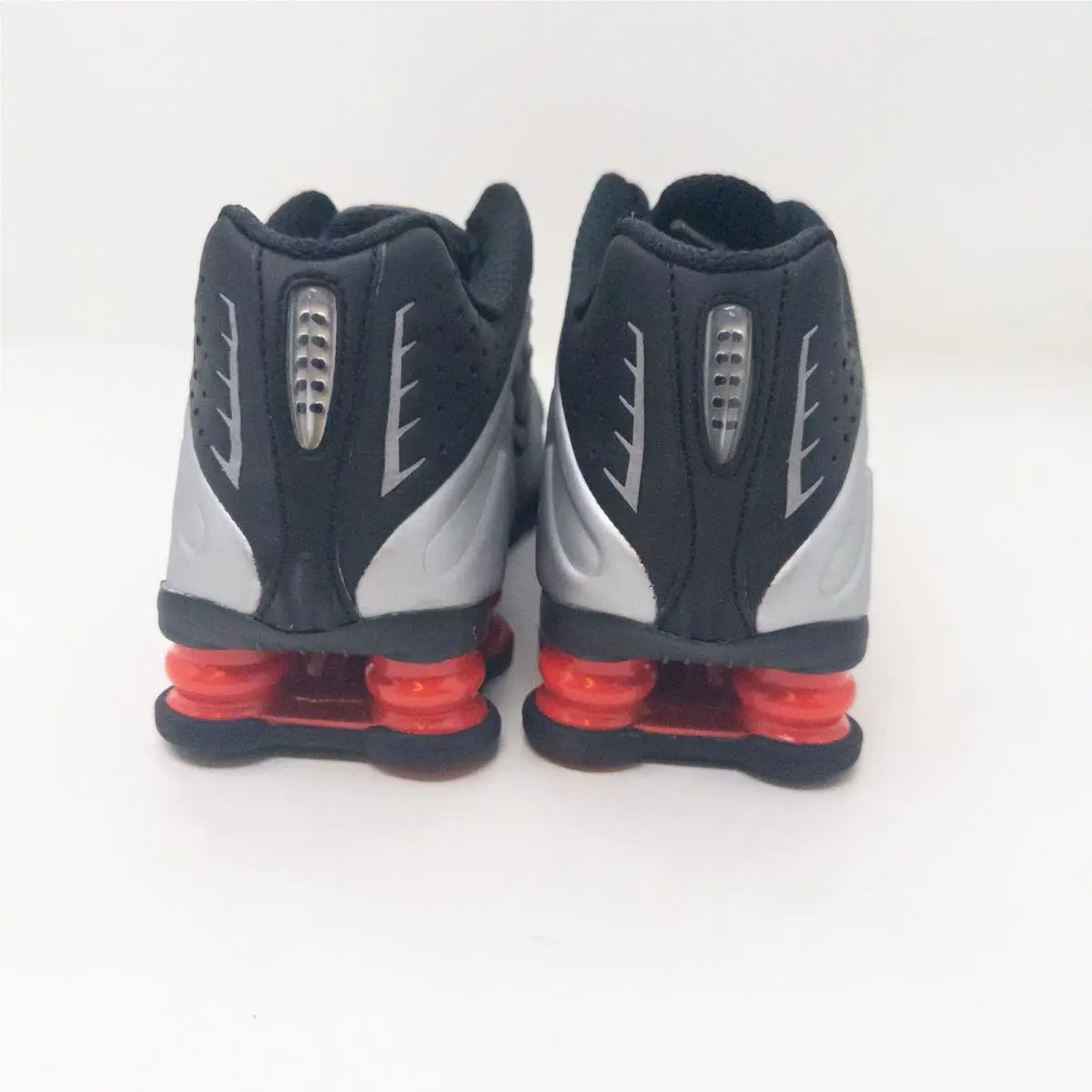 Nike shoes - Nike Shox - Shox - AR3565-011 - Silver 3