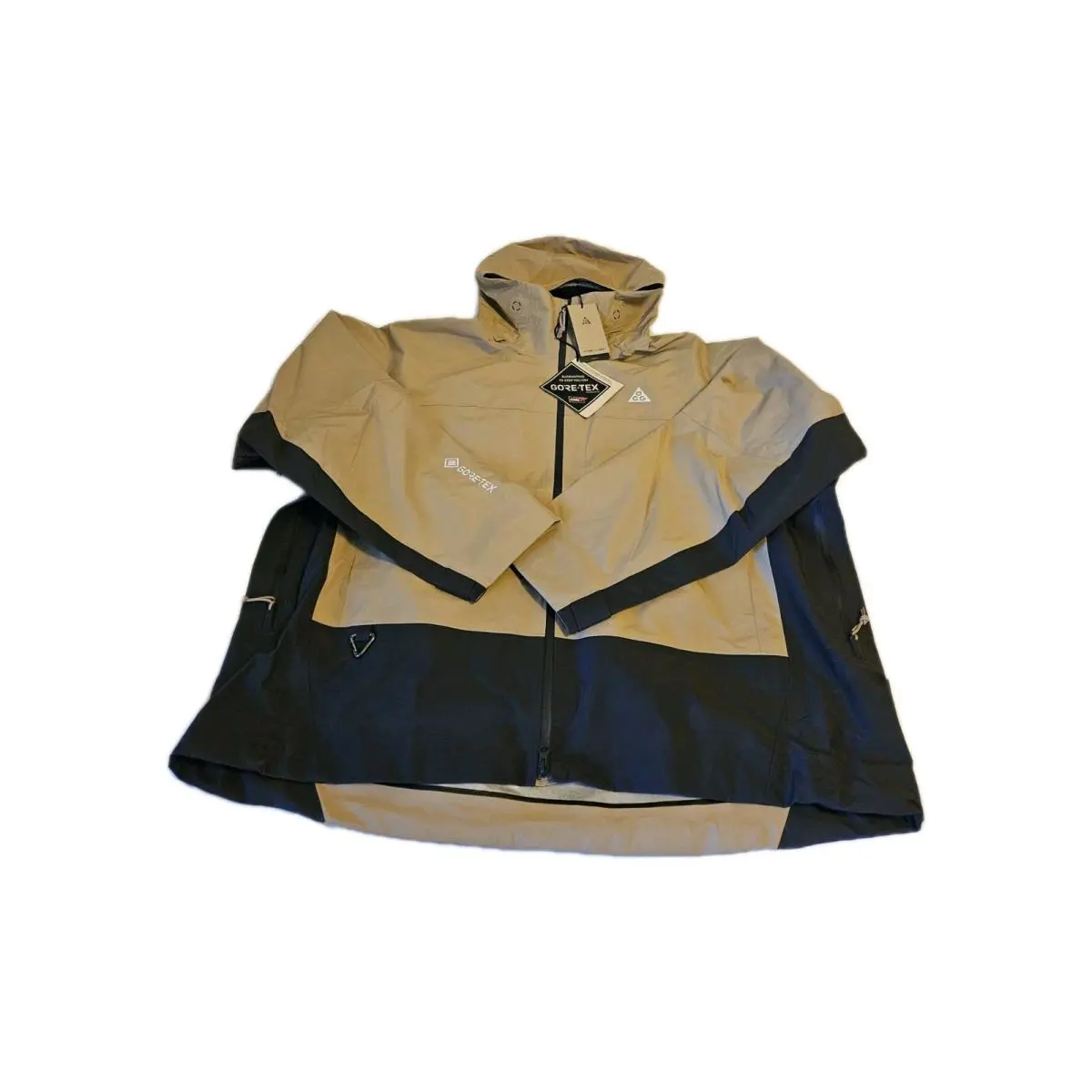 Nike clothing - V.I.P Collection - Collection - Beige (UPC: 196225549575) 0