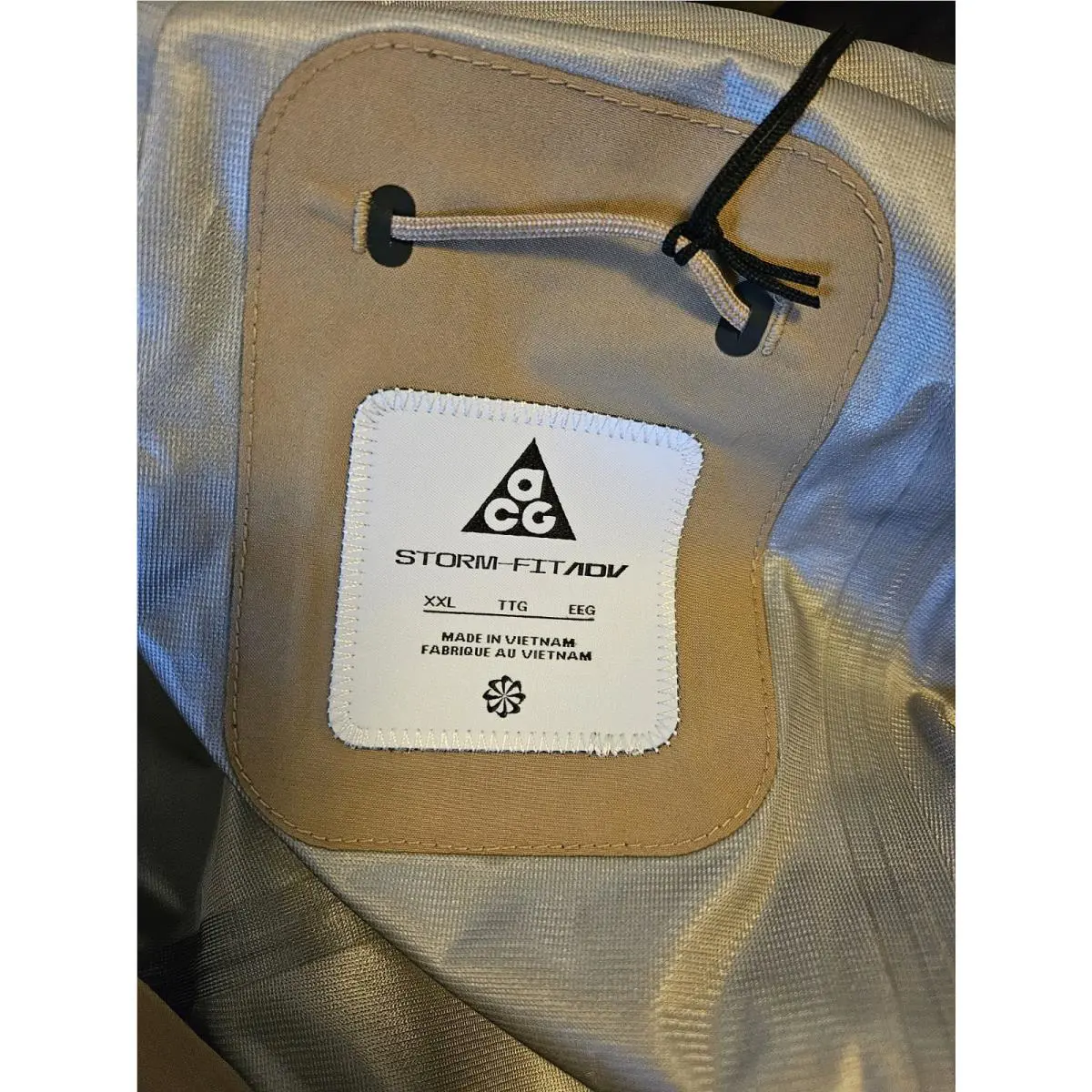 Nike clothing - V.I.P Collection - Collection - Beige (UPC: 196225549575) 5