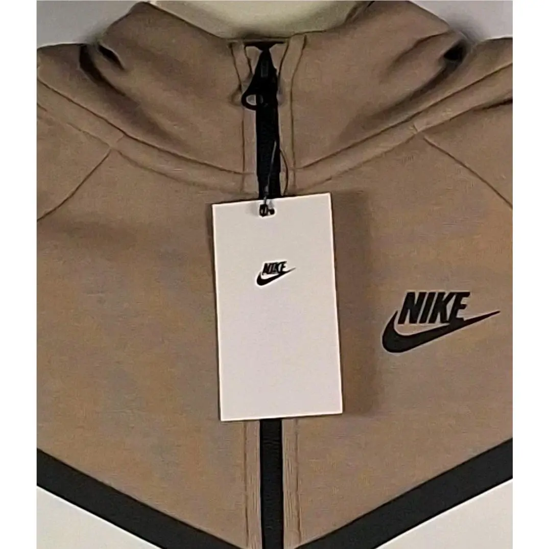Nike clothing - HV5867-121 - HV5867-121 - Khaki 1