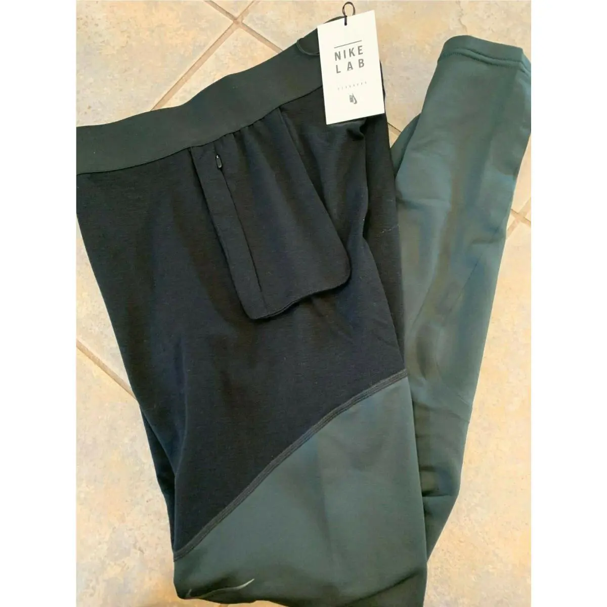 Nike clothing - Nike Lab - Lab - 849796 - Black (UPC: 091201651764) 1