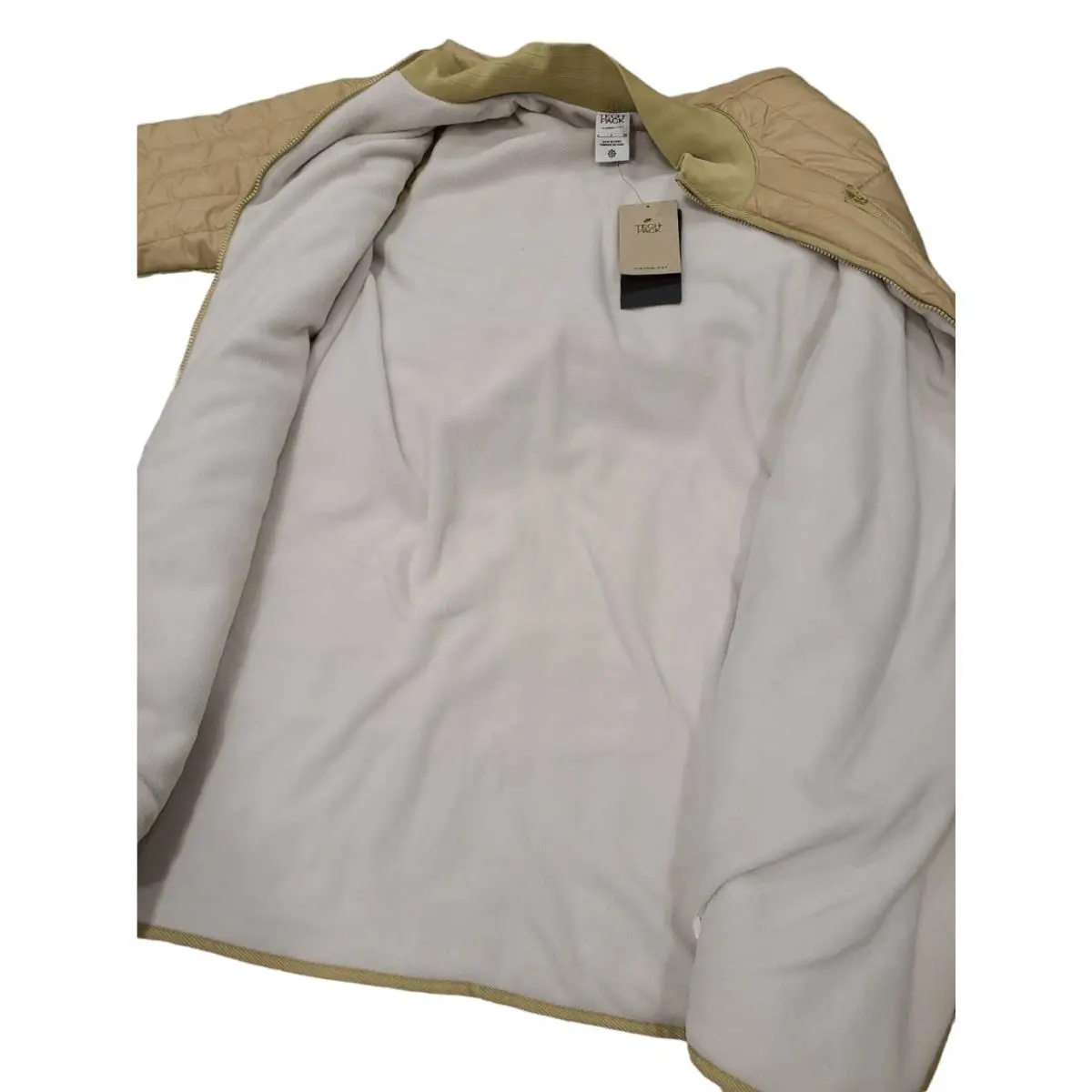 Nike clothing - Gold, Exterior: Gold 5