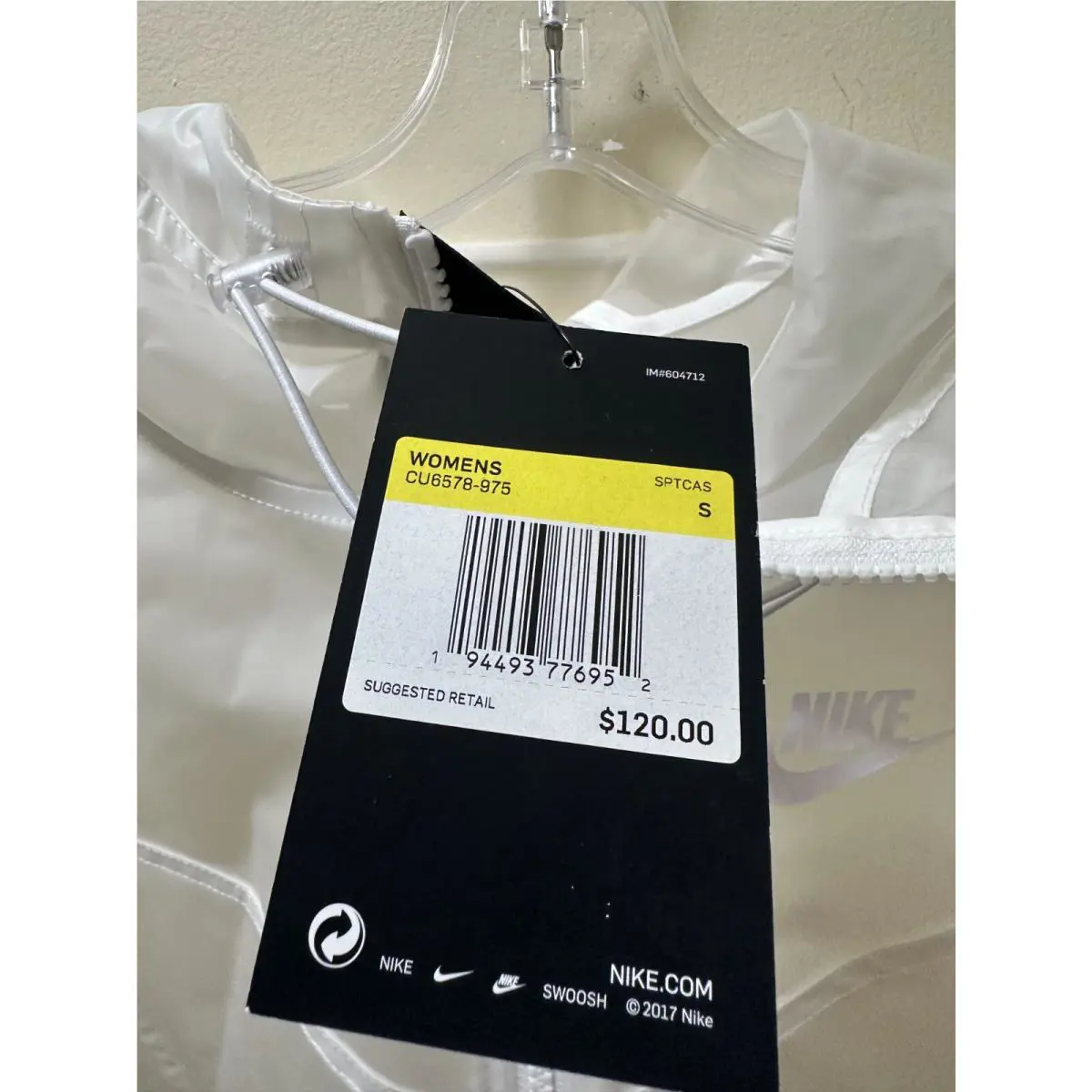 Nike clothing - White 1