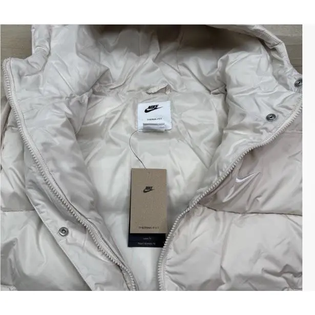 Nike clothing - Light Orewood (UPC: 0197599629641) 10