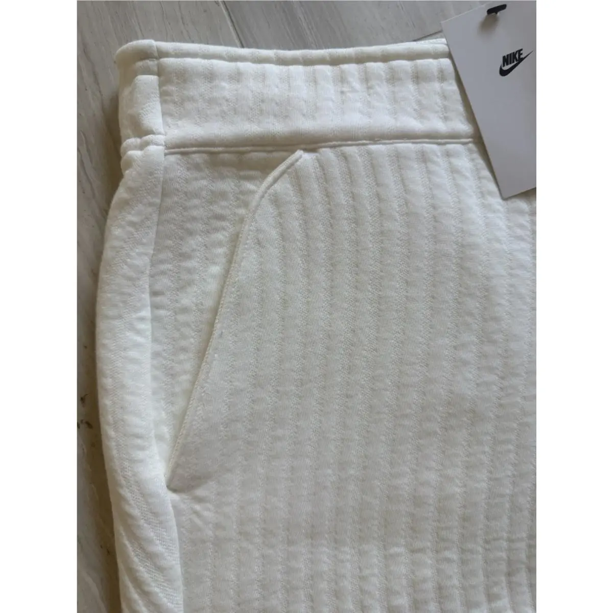 Nike clothing - White 2