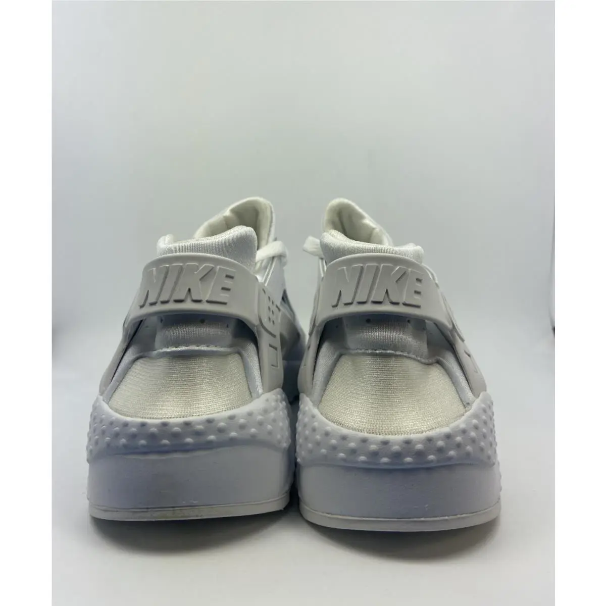 Nike shoes - White (UPC: 826215357711) 3