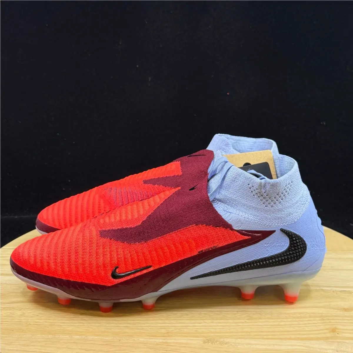 Nike shoes - Red 2