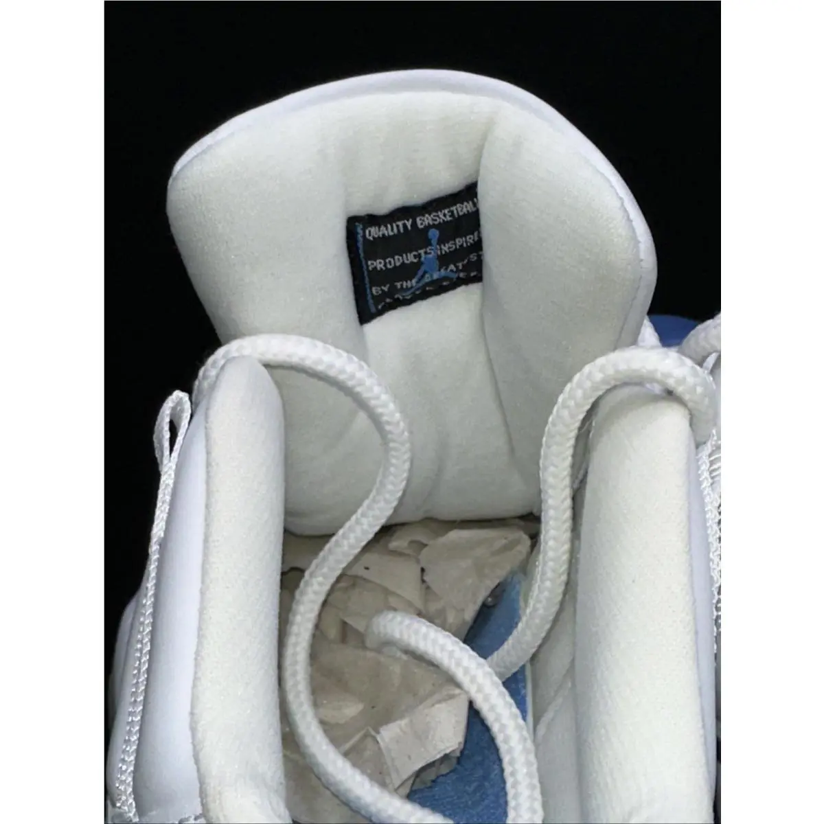 Nike shoes - Air Jordan 11 - Air - 528895-106 - White 8