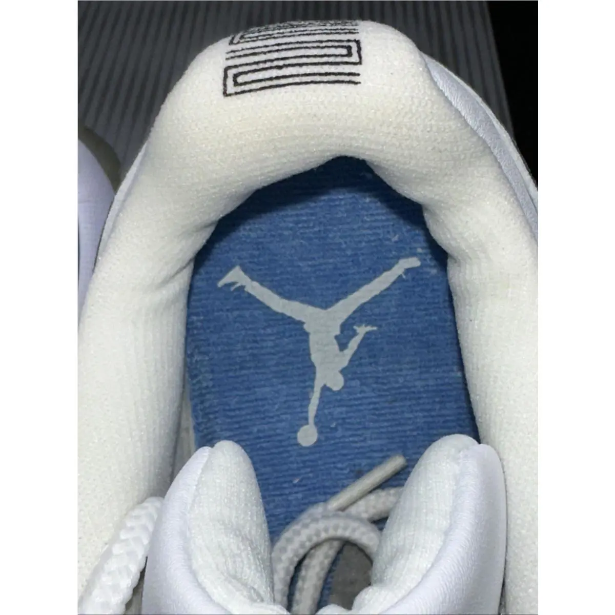 Nike shoes - Air Jordan 11 - Air - 528895-106 - White 6