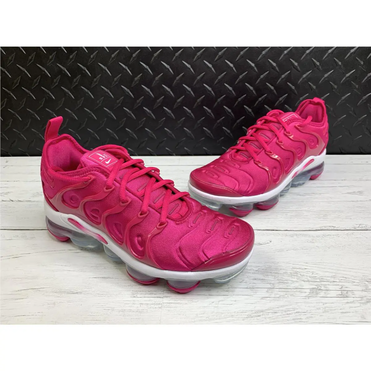 Nike shoes - Nike Air Vapormax Plus - Air Vapormax Plus - DJ3023-600 - Pink 0