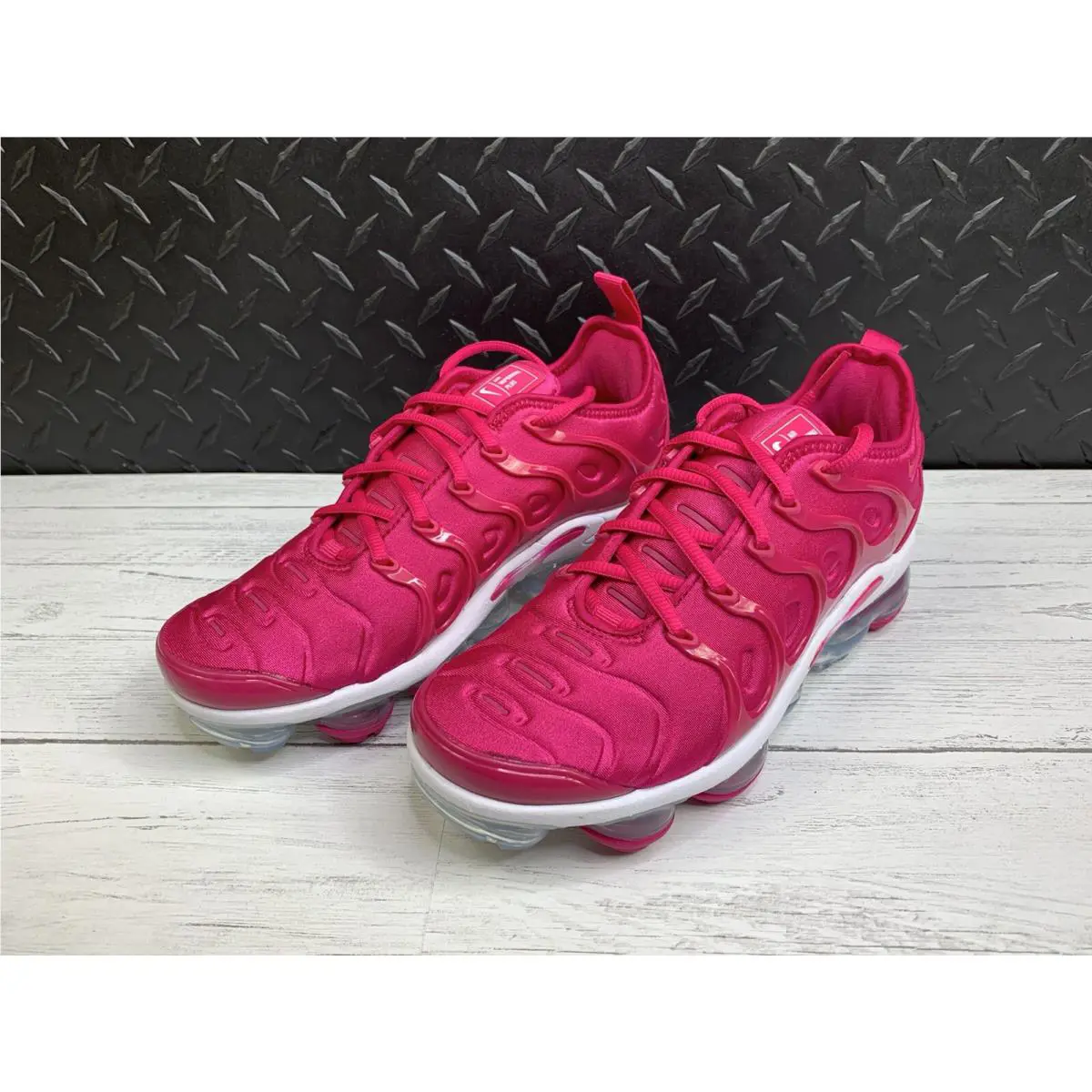 Nike shoes - Nike Air Vapormax Plus - Air Vapormax Plus - DJ3023-600 - Pink 3