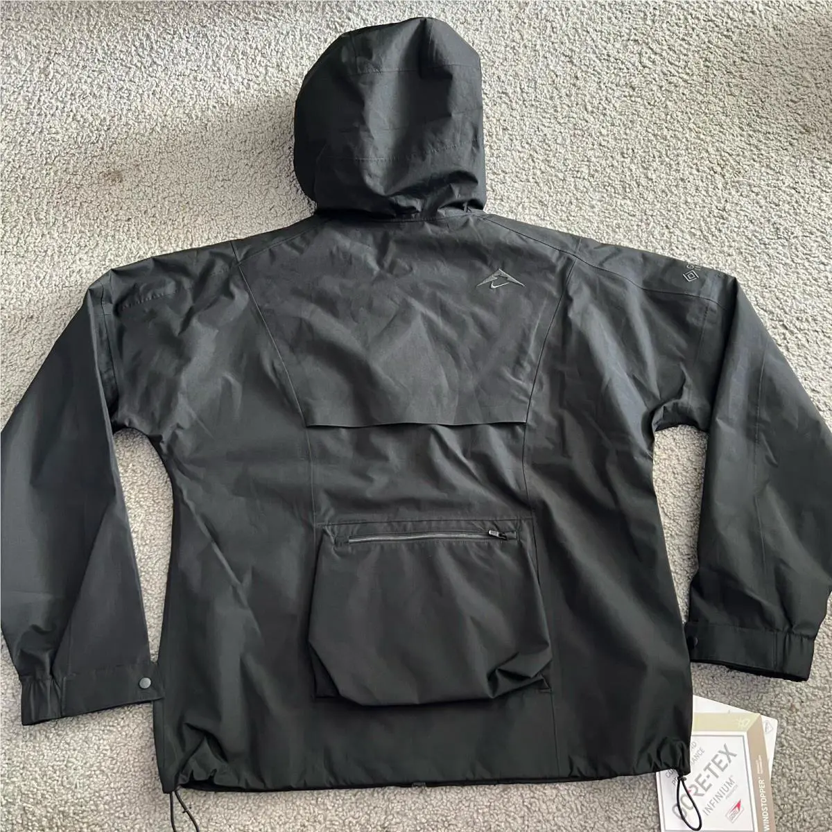 Nike clothing - Nike Gore-Tex Infinium Trail Running Jacket - Black (UPC: 0196608730262) 8